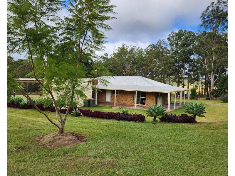 9 Griffin Road, Blackbutt QLD 4306