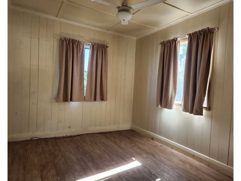 35 Morris Street, Blackbutt QLD 4306