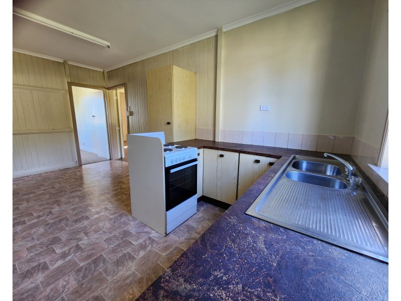 35 Morris Street, Blackbutt QLD 4306