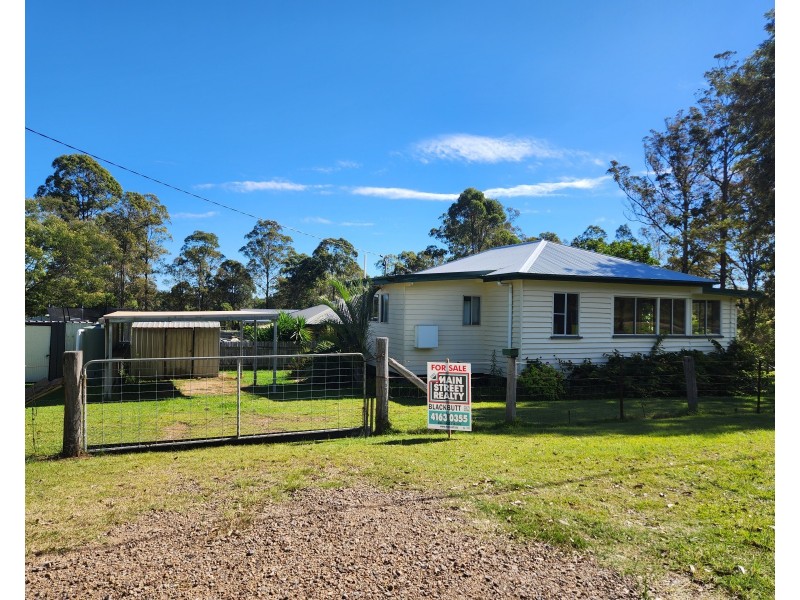 35 Morris Street, Blackbutt QLD 4306