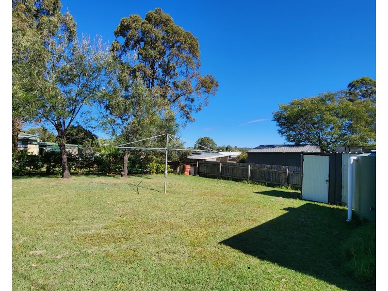 35 Morris Street, Blackbutt QLD 4306