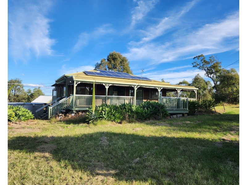 386 Stretton Drive, Blackbutt QLD 4306