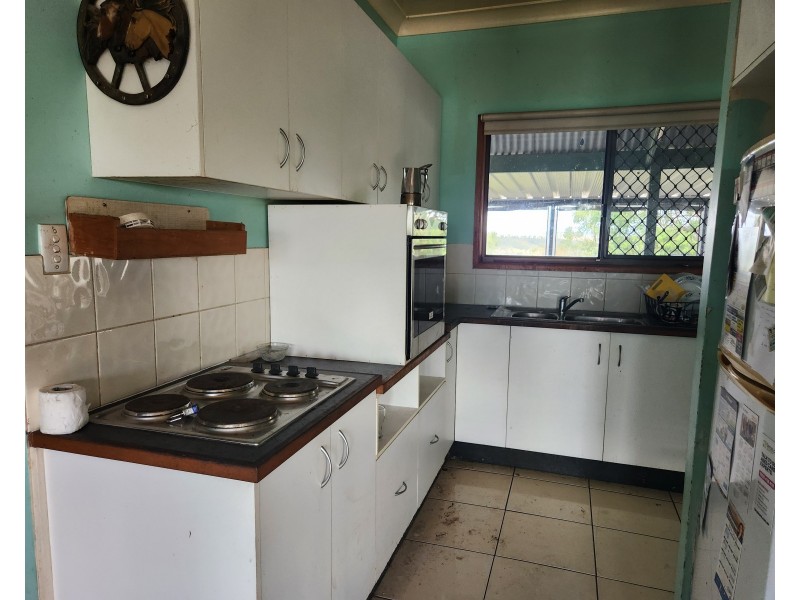 386 Stretton Drive, Blackbutt QLD 4306