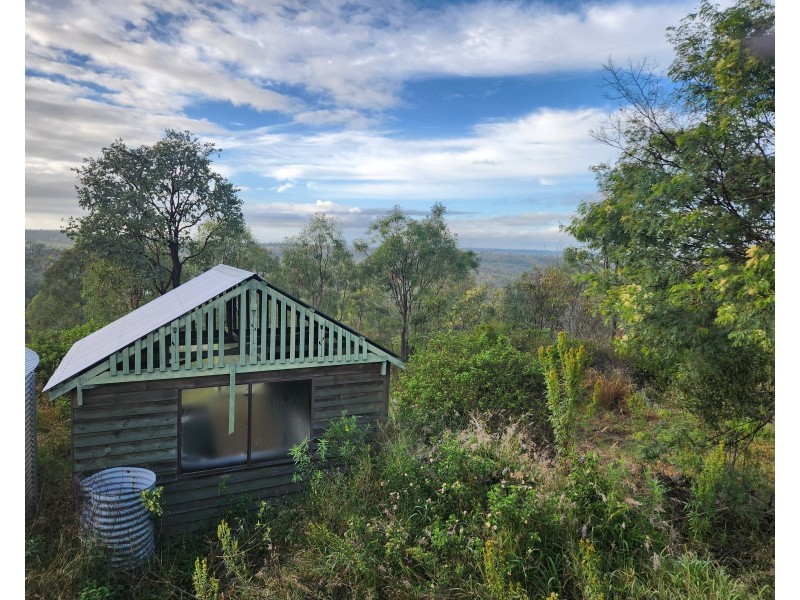 386 Stretton Drive, Blackbutt QLD 4306