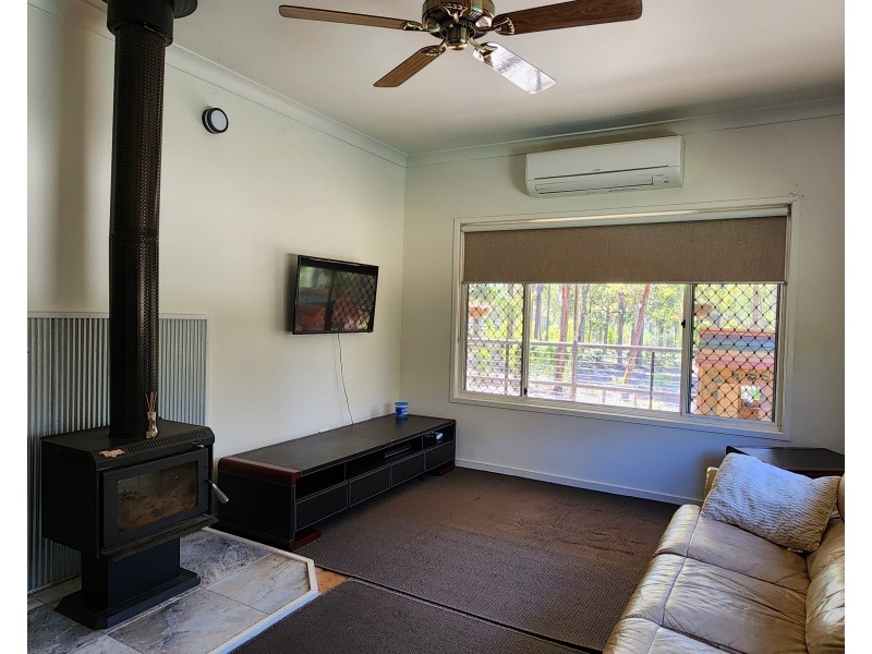 386 CRUMPTON DRIVE, Blackbutt QLD 4306