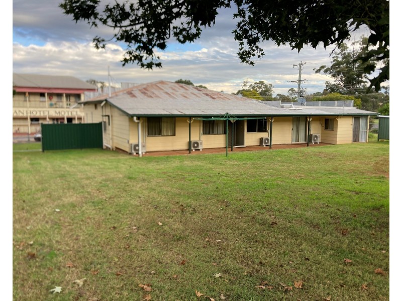 15 Margaret Street, Yarraman QLD 4614