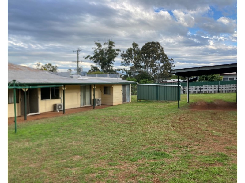 15 Margaret Street, Yarraman QLD 4614