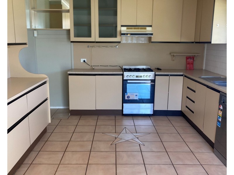 15 Margaret Street, Yarraman QLD 4614