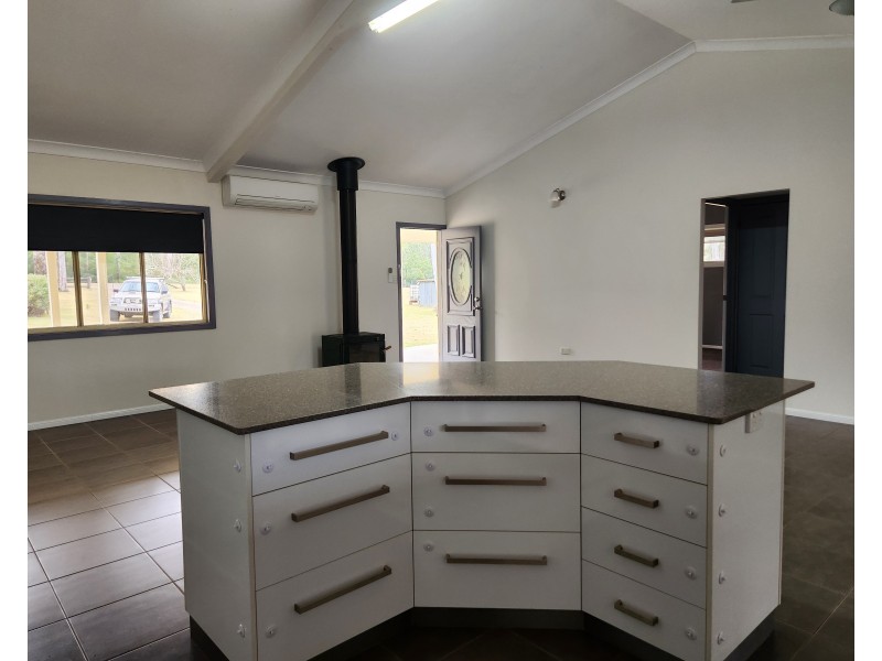 19 JONES ROAD, Benarkin QLD 4306