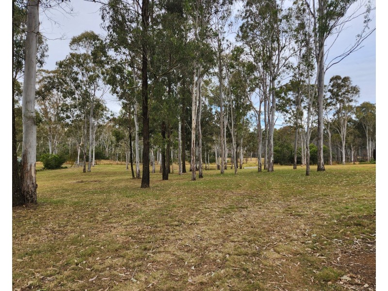 19 JONES ROAD, Benarkin QLD 4306