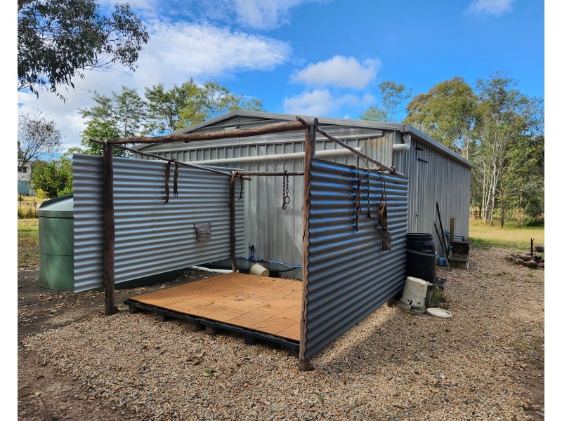 828 Old Esk Road, Blackbutt QLD 4306