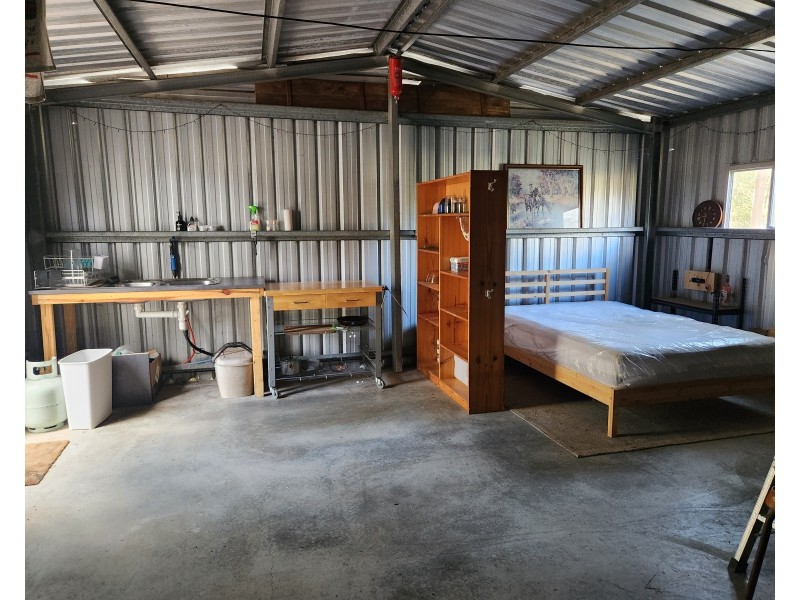 828 Old Esk Road, Blackbutt QLD 4306