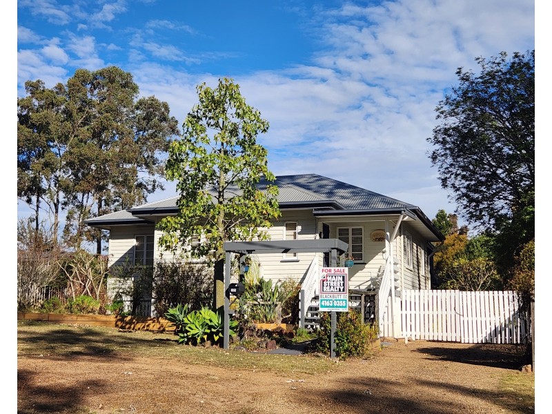 39 Morris Street, Blackbutt QLD 4306