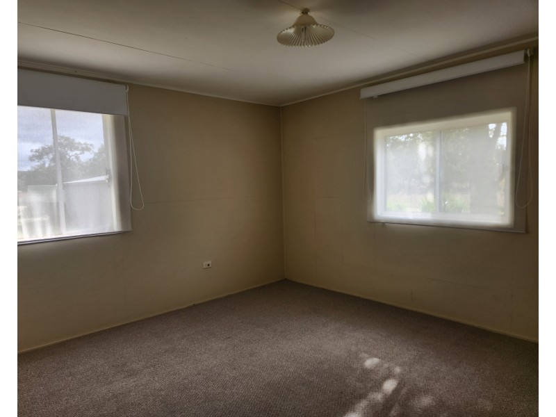 3 Munro Street, Cooyar QLD 4402