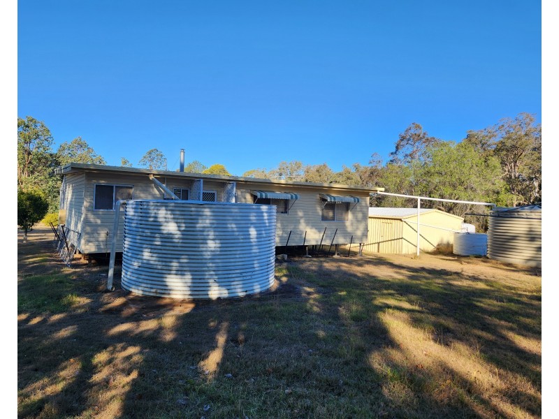 65 Bowman Road, Blackbutt QLD 4306