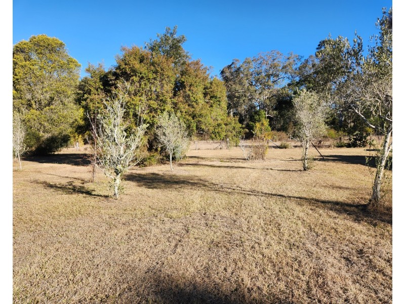 65 Bowman Road, Blackbutt QLD 4306