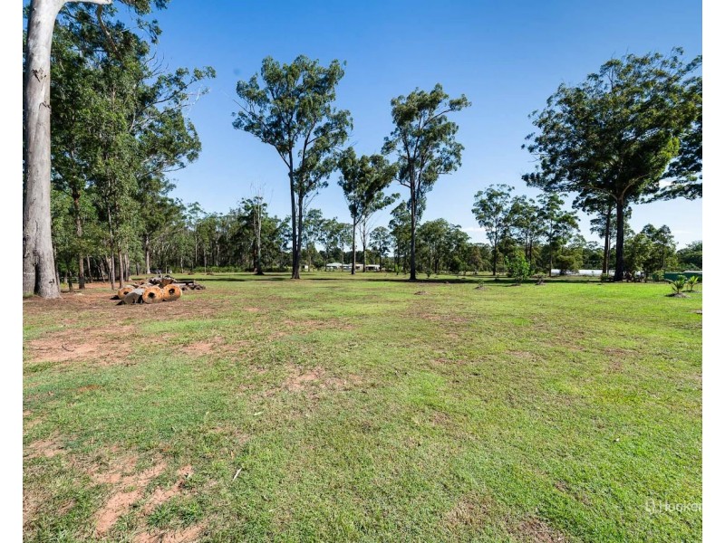 230 Martin Crescent, Benarkin QLD 4306