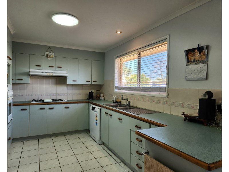 25 Miller Street, Blackbutt QLD 4306