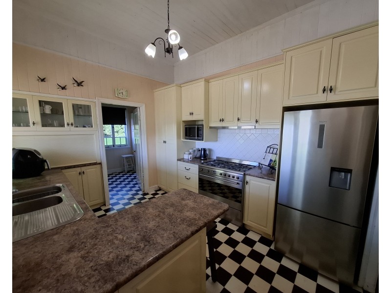 57 Ogilvie Road, Blackbutt South QLD 4306