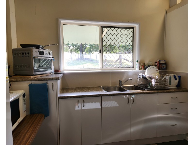 81 Bowman Road, Blackbutt QLD 4306