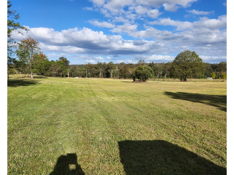 81 Bowman Road, Blackbutt QLD 4306