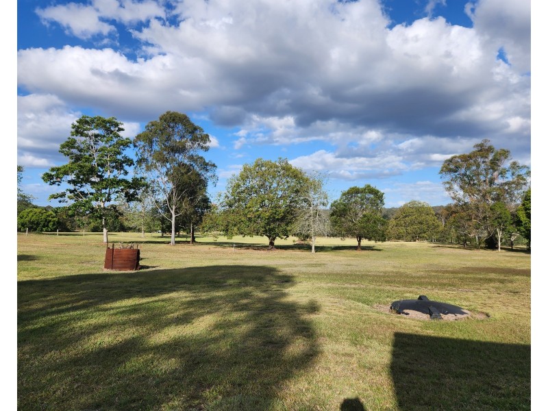 81 Bowman Road, Blackbutt QLD 4306