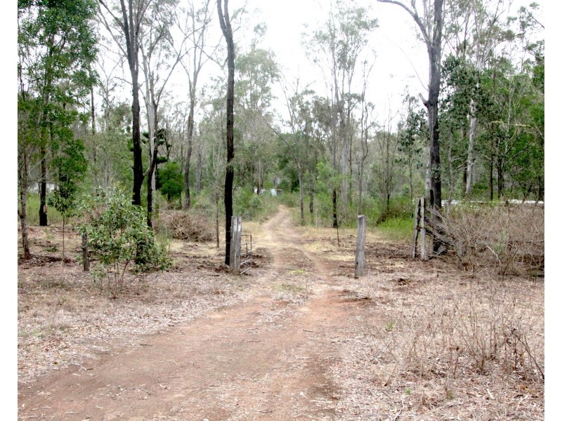 80 Pamela Drive, Blackbutt QLD 4306