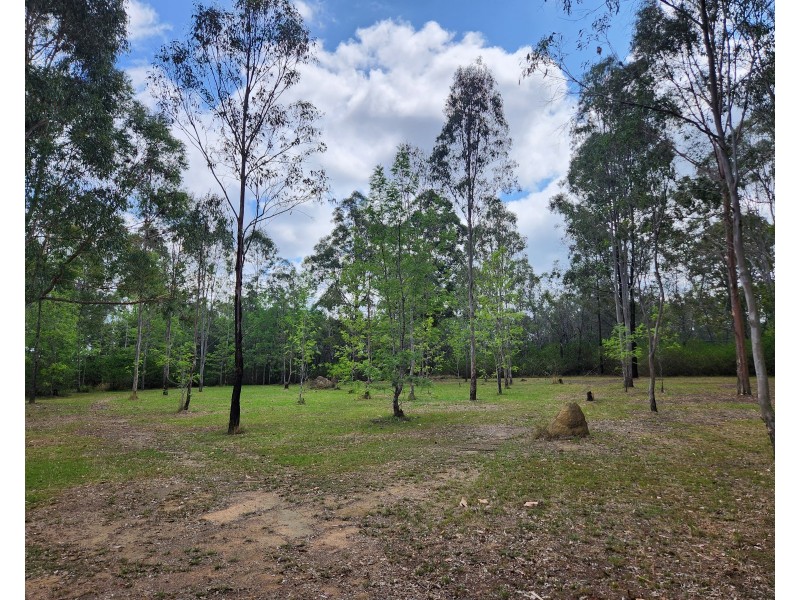 105 McLaughlan Road, Benarkin QLD 4306