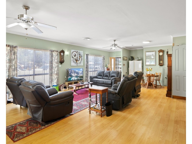 30 Douglas Street, Blackbutt QLD 4306