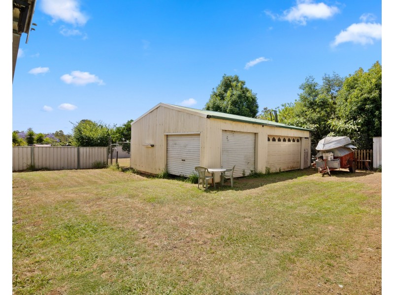 30 Douglas Street, Blackbutt QLD 4306