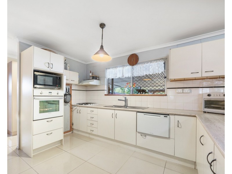 192 Franks Road, Blackbutt QLD 4306