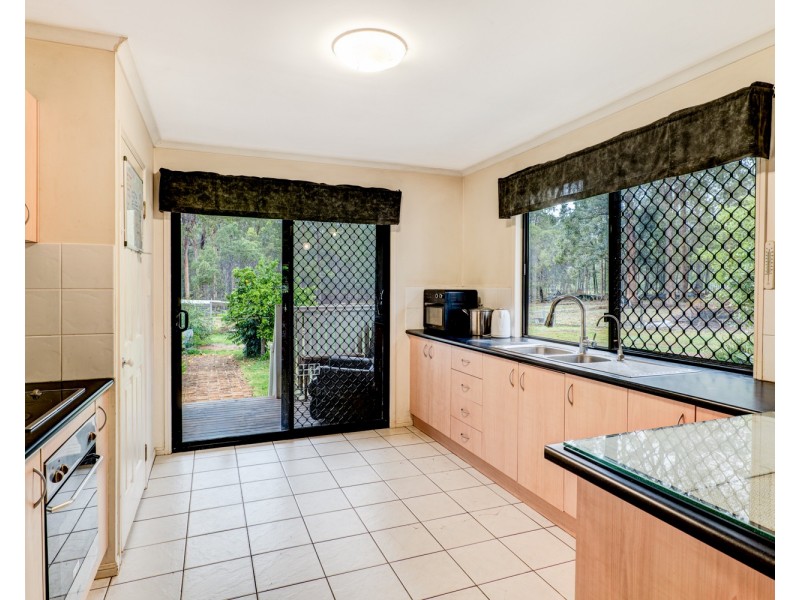96 Packer Road, Blackbutt North QLD 4306