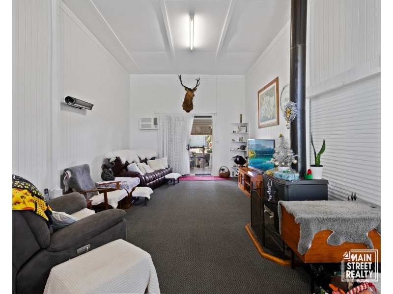 7 Noyes Street, Yarraman QLD 4614