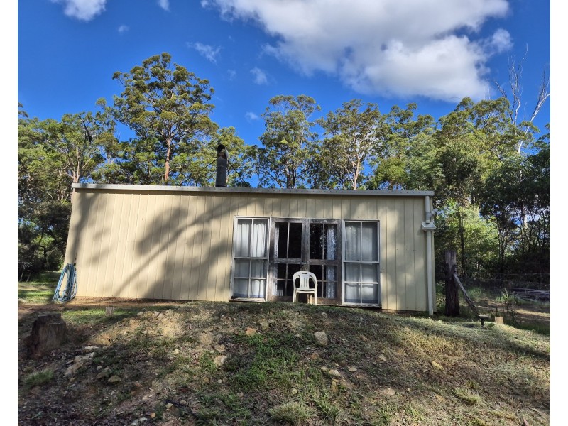 294 Crumpton Drive, Blackbutt North QLD 4306