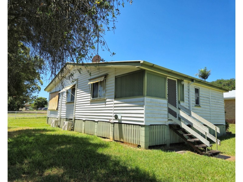 21 Fern Street, Blackbutt QLD 4306