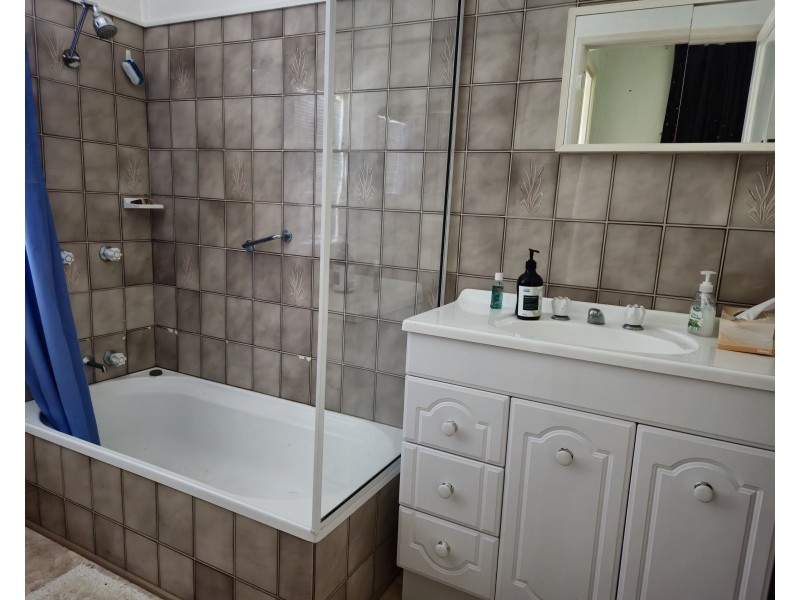 21 Fern Street, Blackbutt QLD 4306