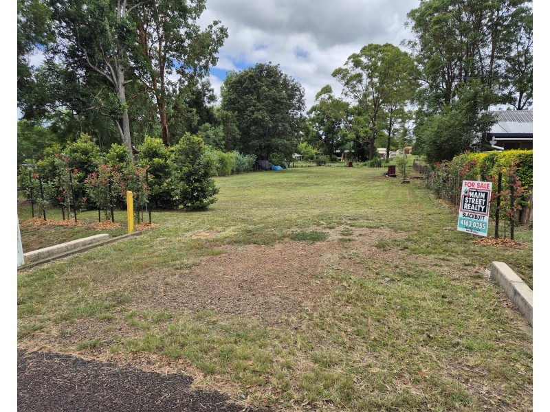 16 BLACKBUTT STREET, Blackbutt QLD 4306