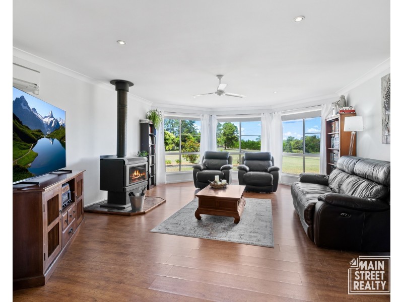 83 Greenhills Drive, Blackbutt QLD 4306