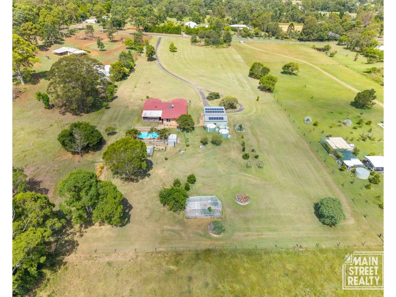 83 Greenhills Drive, Blackbutt QLD 4306