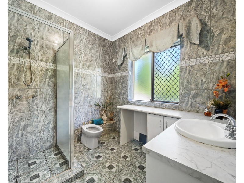 145 Crumpton Drive, Blackbutt North QLD 4306