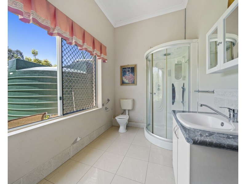 145 Crumpton Drive, Blackbutt North QLD 4306