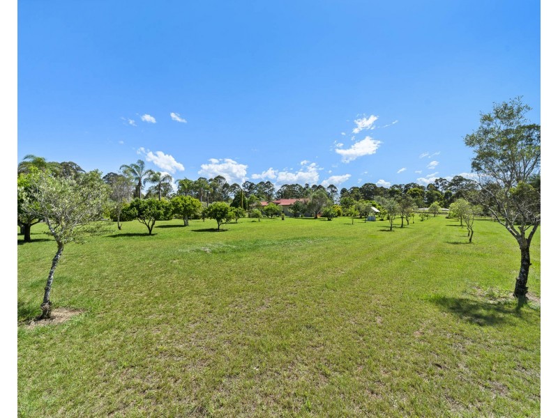 145 Crumpton Drive, Blackbutt North QLD 4306