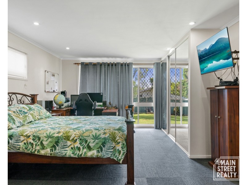 58 Hart Street, Blackbutt QLD 4306