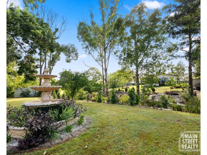 58 Hart Street, Blackbutt QLD 4306