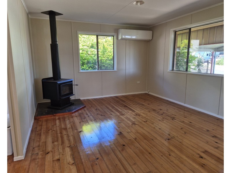 28 Douglas Street, Blackbutt QLD 4306