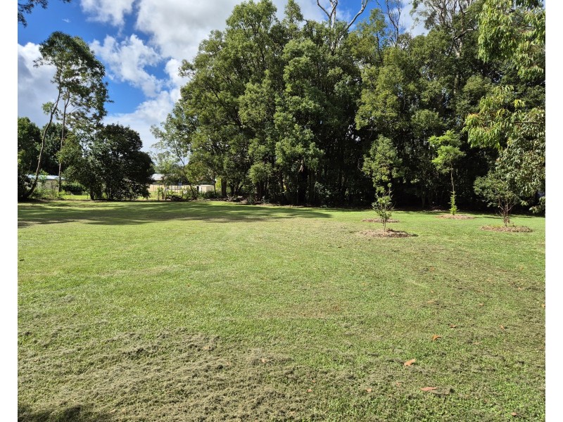 11 Hart Street, Blackbutt QLD 4306