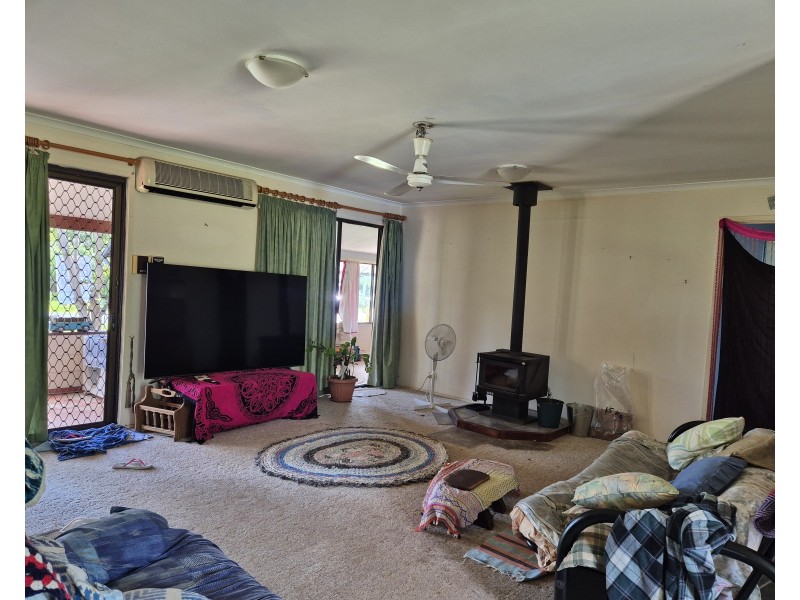 25 John Street, Blackbutt QLD 4306