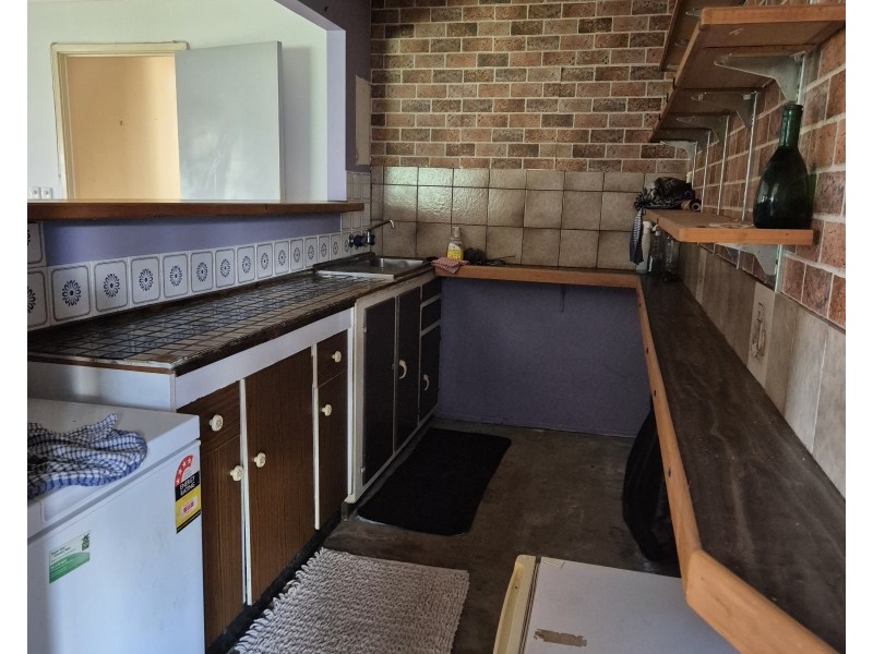 25 John Street, Blackbutt QLD 4306
