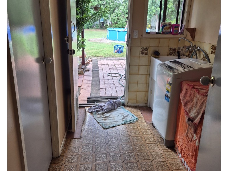 25 John Street, Blackbutt QLD 4306
