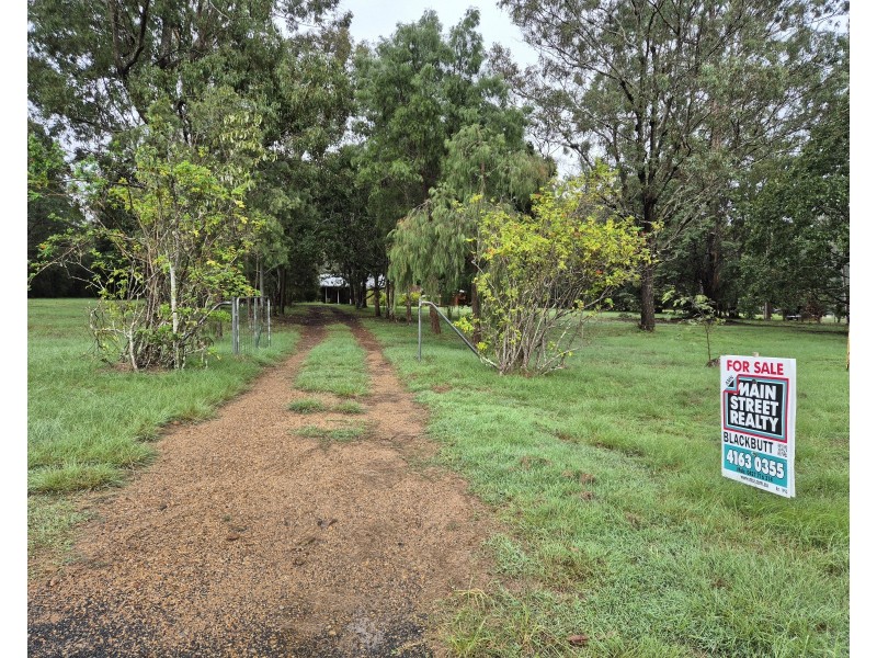 325  Crumpton Drive, Blackbutt North QLD 4306